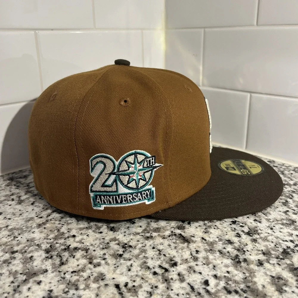 New Era Seattle Mariners Exclusive 20th Anniversary Bourbon Suede Hat Size 7 1/8